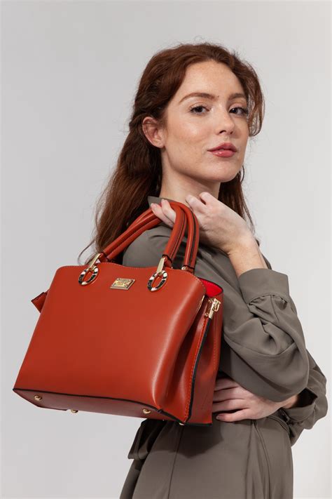 bessie london handbags.